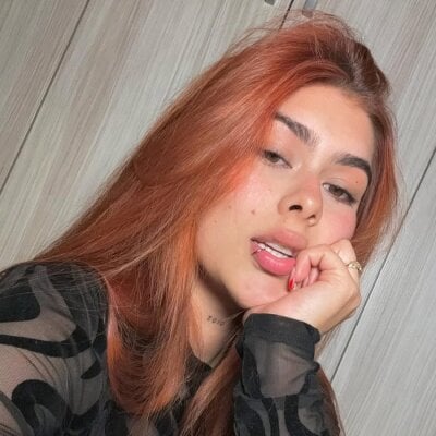 DreamCuteVanne - footjob