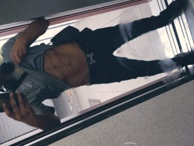 hotmen1080 from stripchat