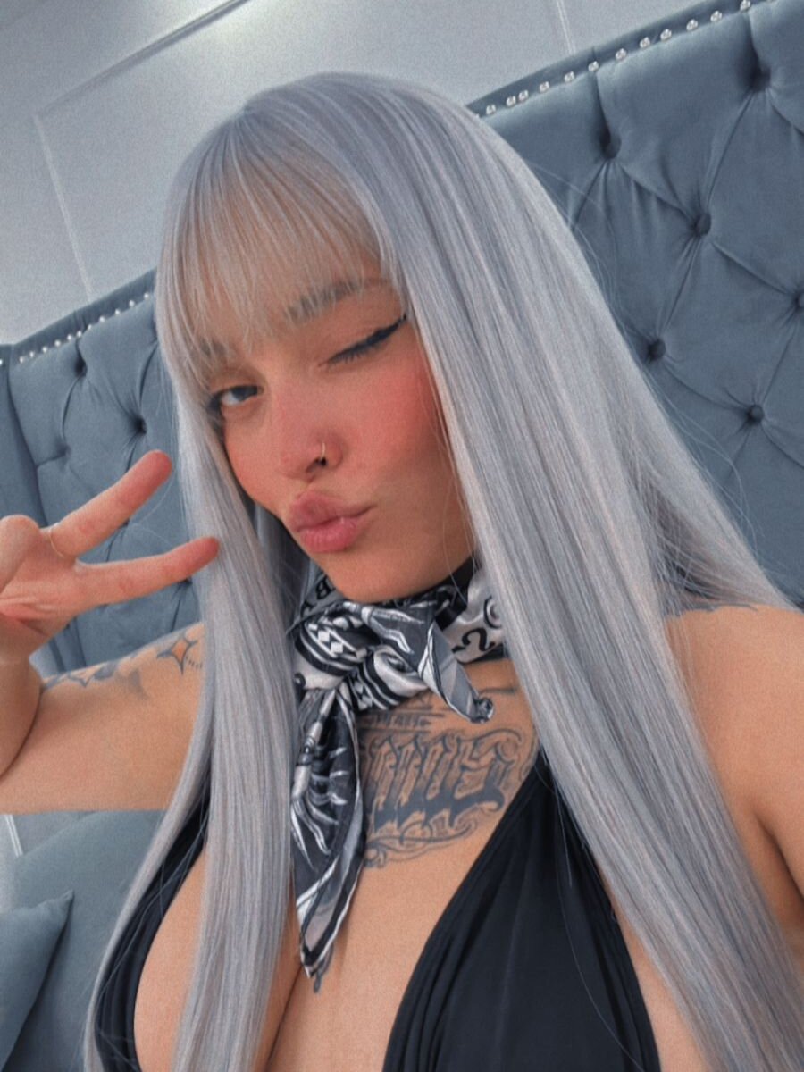 leah_vonnn profile