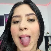 lucy_horny_x's Offline Chat Room