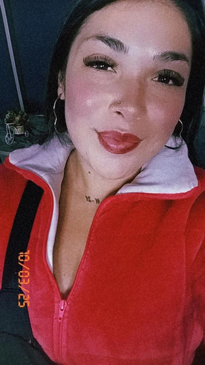 Roxy_lara