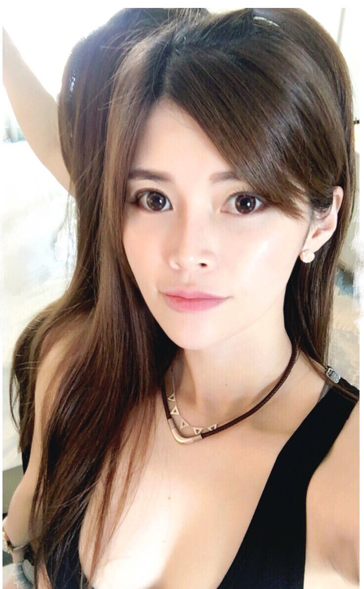 Alina10932
