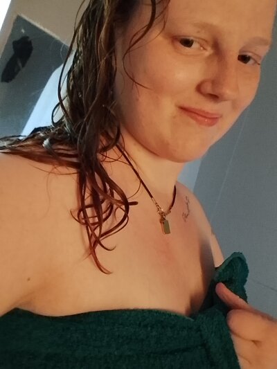 Curvy-Krystal30