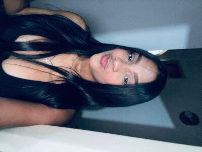 samantha475 Live Cam on StripChat