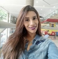 Erotic_Leila's Offline Chat Room