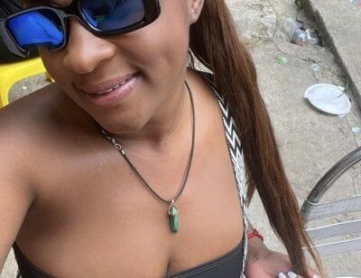Larhy_qeen_