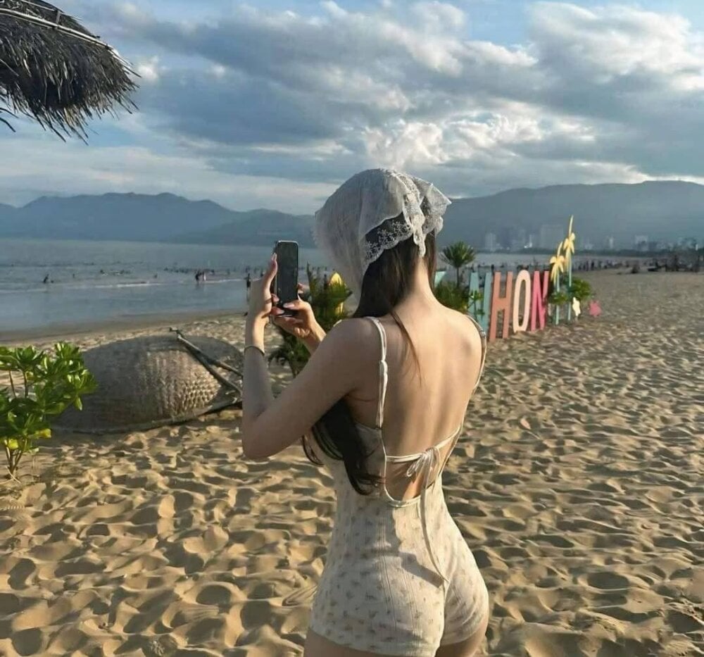 elivecams.com Lucii_04 livesex profile in vietnam cams