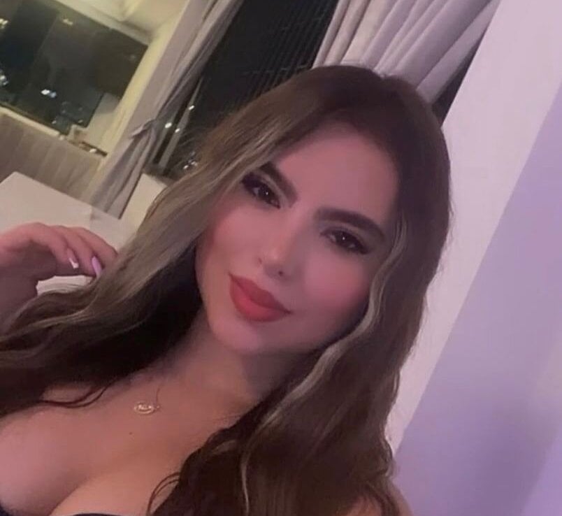Asia_crown profile