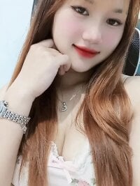LylyColin's webcam live show