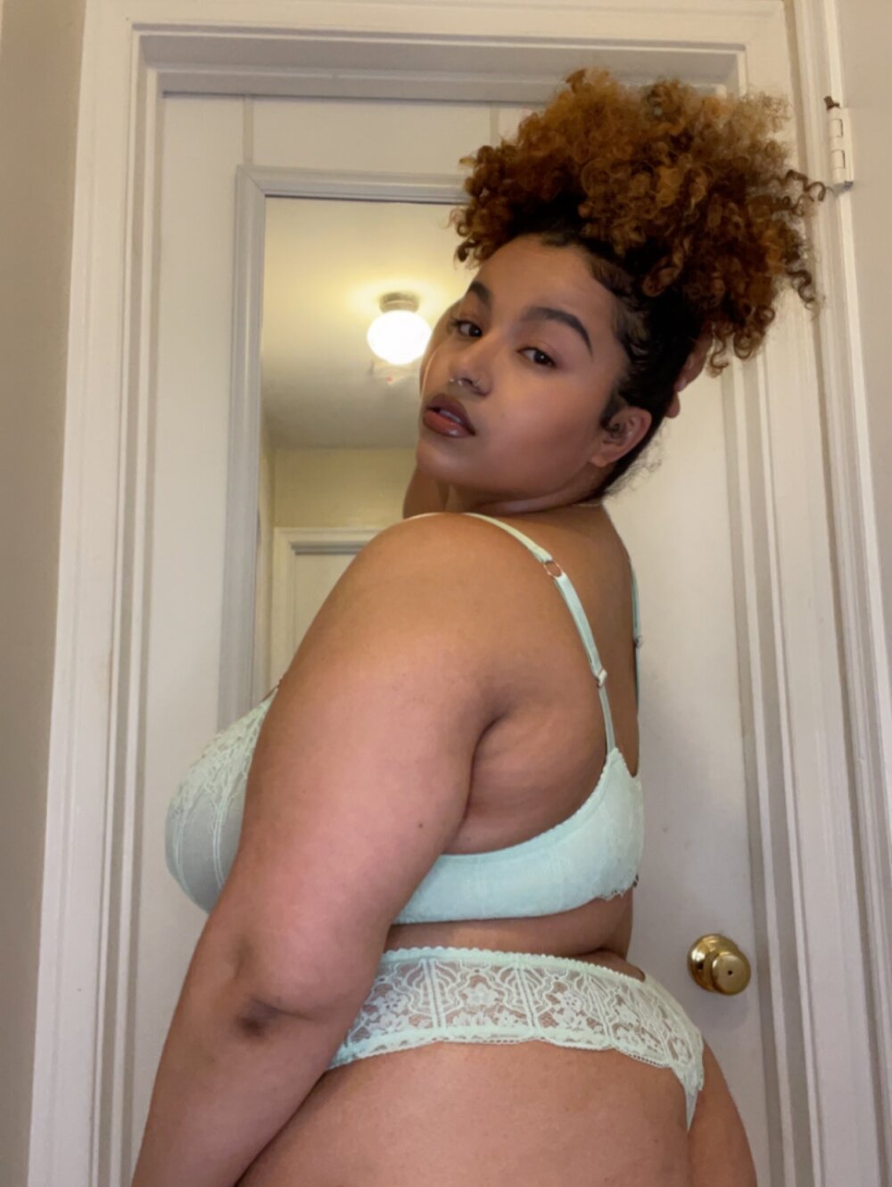 CumOnMyGlasses Cam Model: Free Live Sex Show & Chat | Stripchat