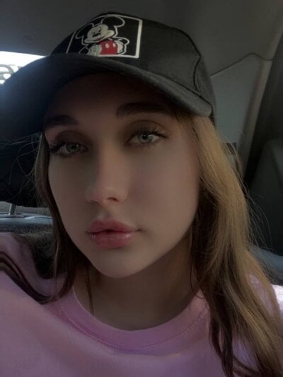 SkyAngel_Mia Female Newbrunettes Live Webcam Porn