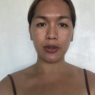 urslutscarlet profile