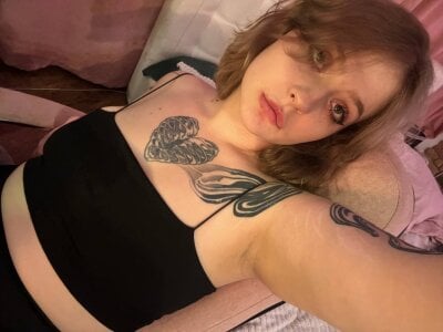 ElainaQuartzzz - Stripchat Teen Lovense Blowjob Girl 