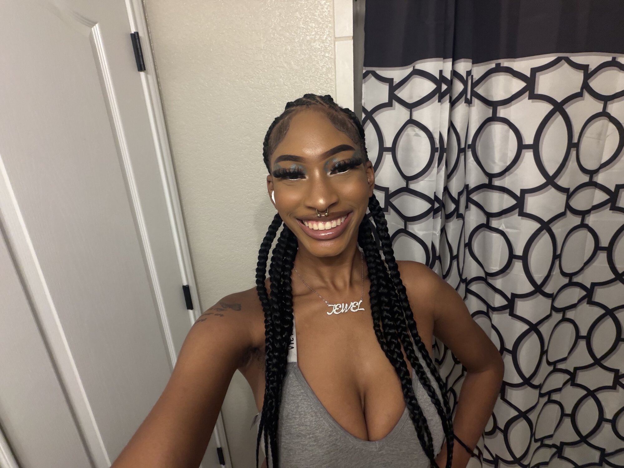 Prettyfacefemale