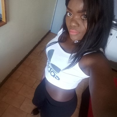 FitSelina66 - athletic ebony