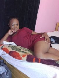 Lola_love19's Offline Chat Room