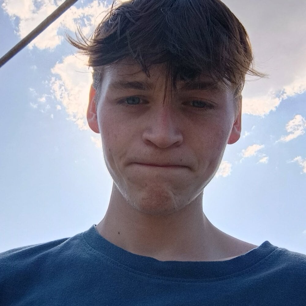 cole_lee_h from stripchat