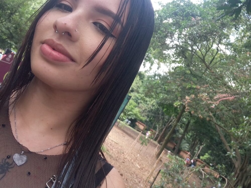 naomi_heat_: απευθείας συνομιλία ΧΧΧ