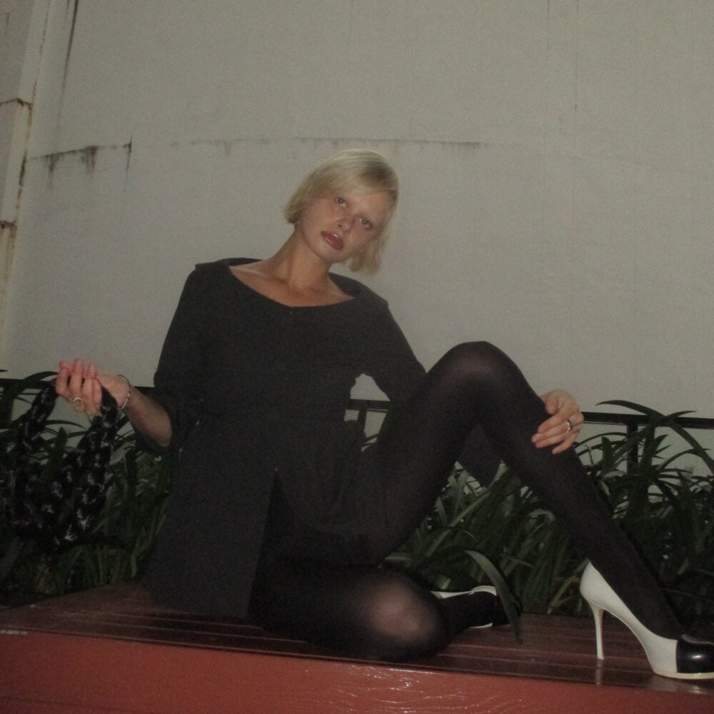 mistresshelenaveronica from stripchat