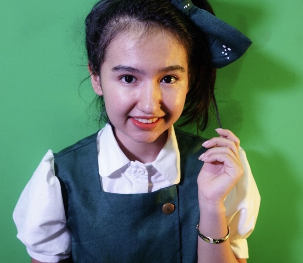 Pinkie_princess Cam Model: Free Live Sex Show & Chat | Stripchat