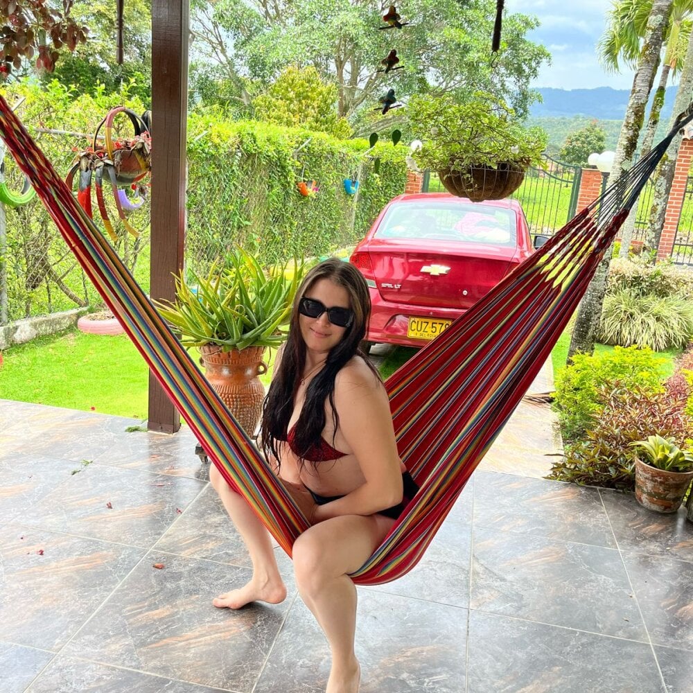 badgirlwebcam.com lanena2026 livesex profile in bisexual cams