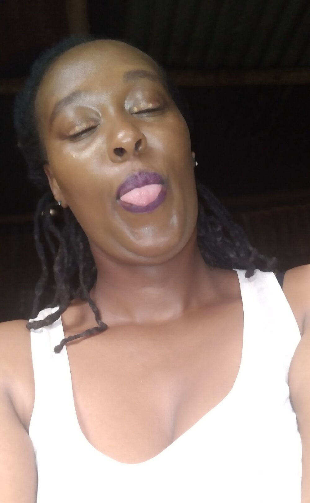 sherrybloom webcam profile - Estonian