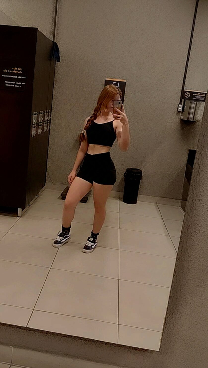 mikaelyhot