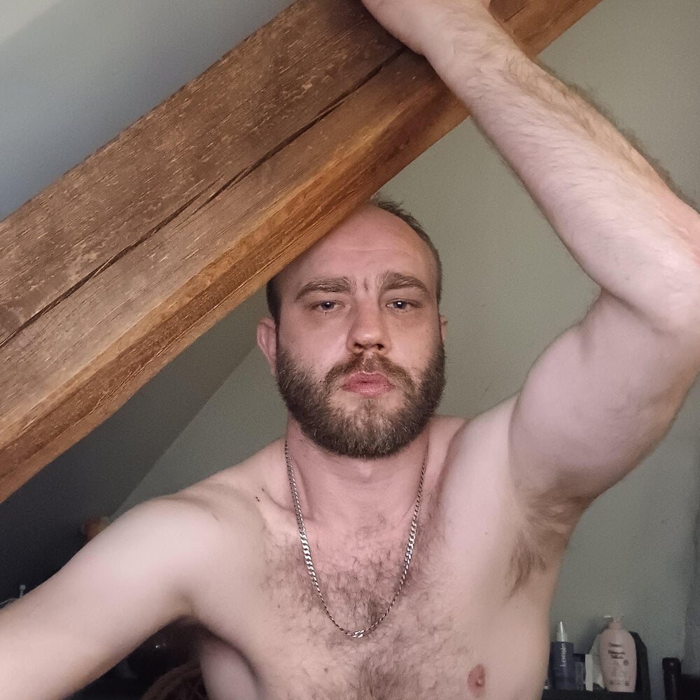 AlexanderArmani – Offline XXX chat