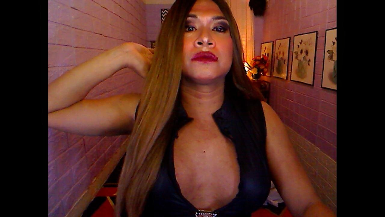 LadyhugecockX