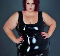 mommy_squirt_dirty's Offline Chat Room
