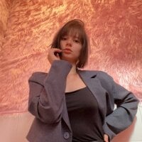 Courtney_Wells' Offline Chat Room