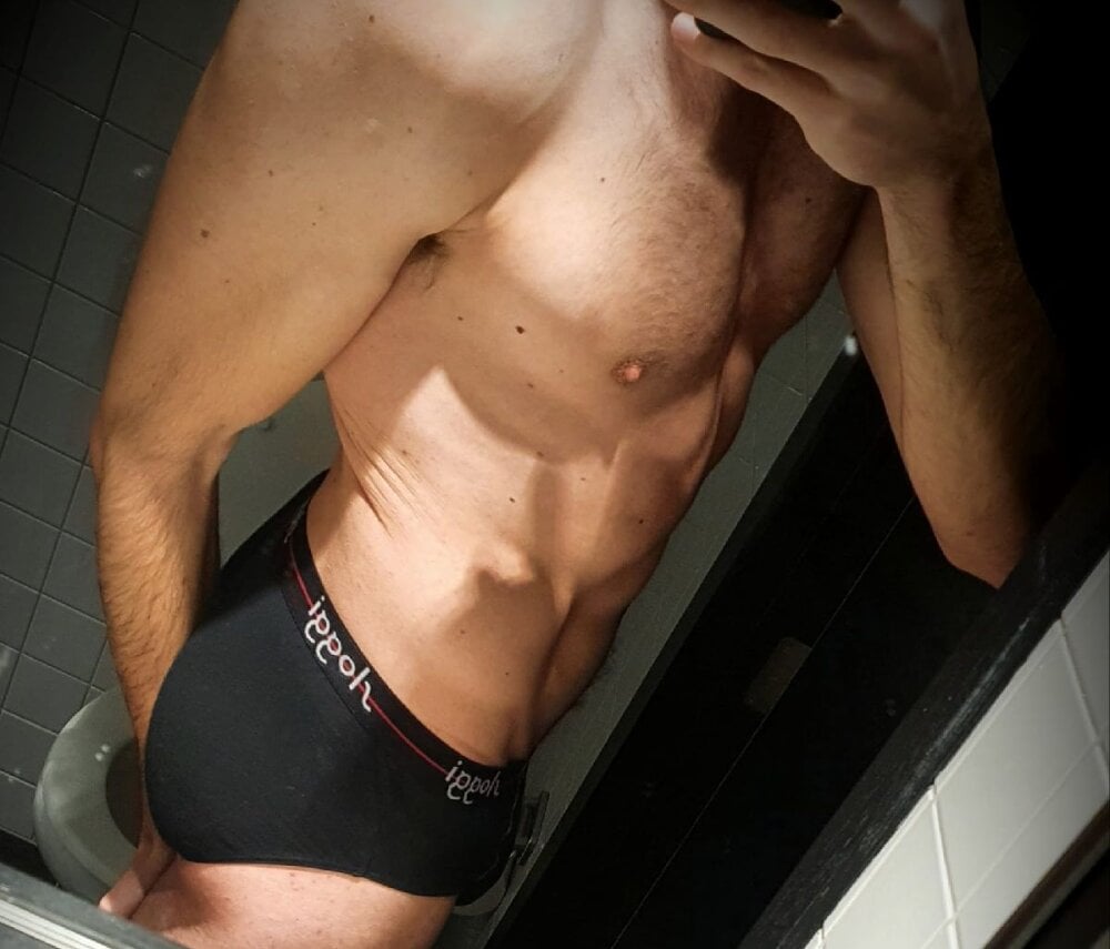 mrstitchback's Offline XXX Chat