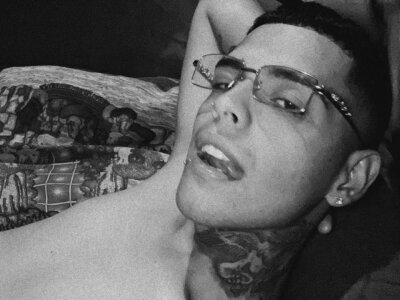 scott_01_ from stripchat