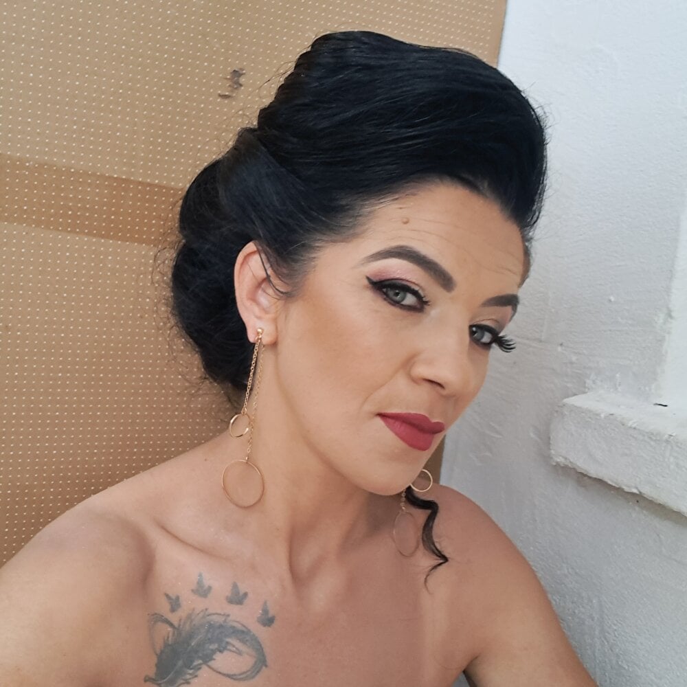 sexcam3d.net alina_cea_picanta livesex profile in bisexual cams