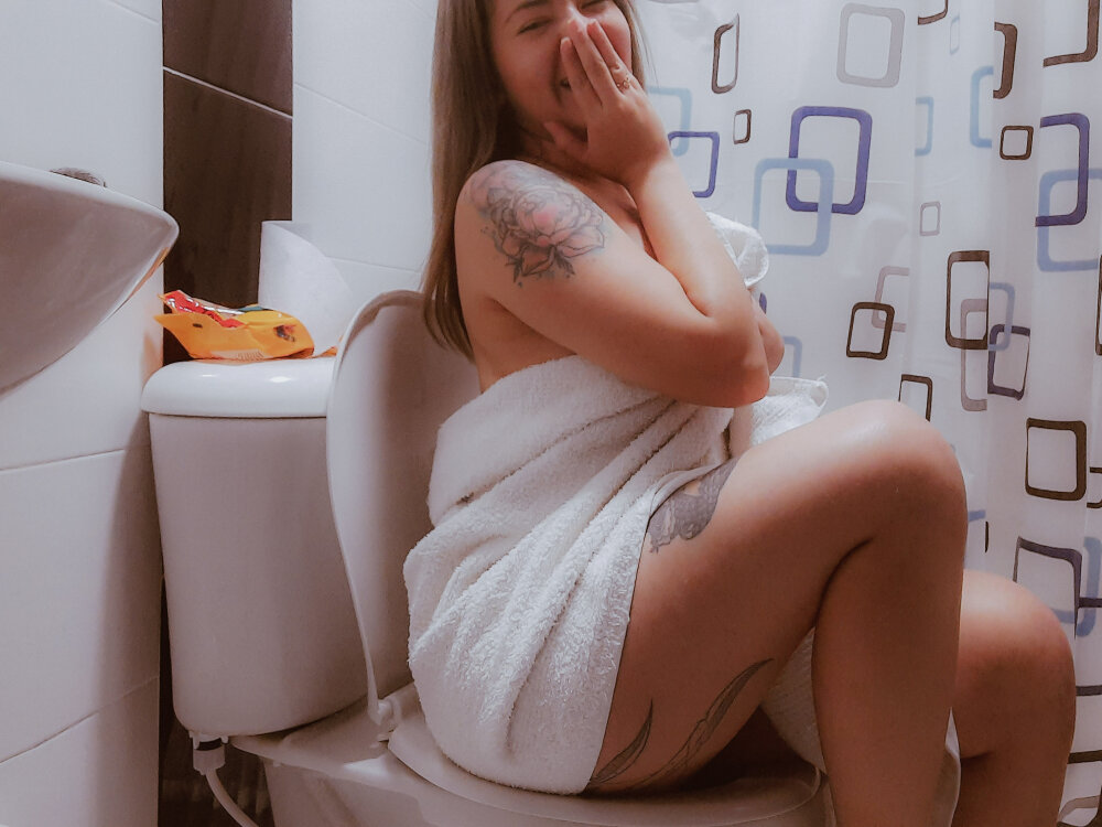 Live sex webcam photo for Starfire_xx #290468639