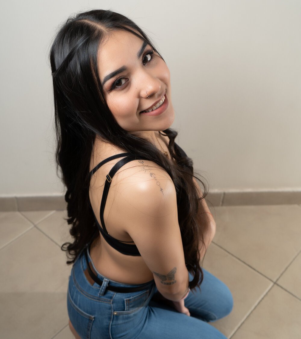 Aly_Loving profile