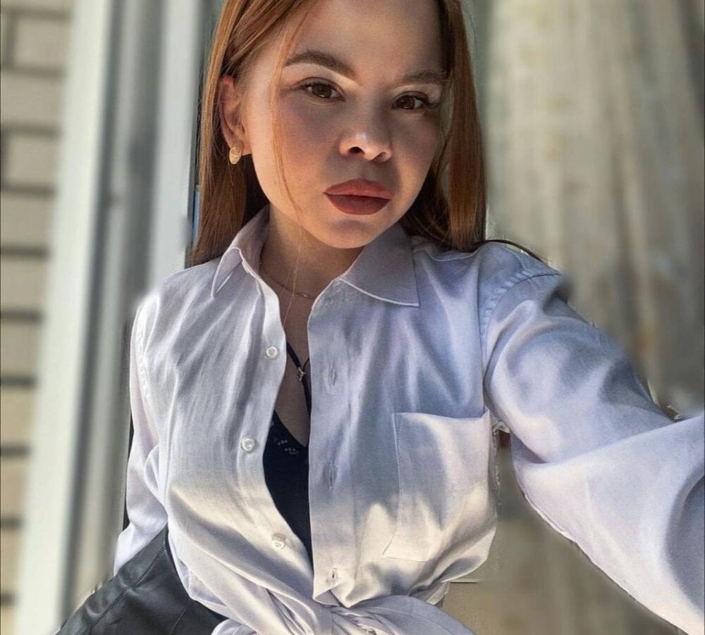 LynDownton profile