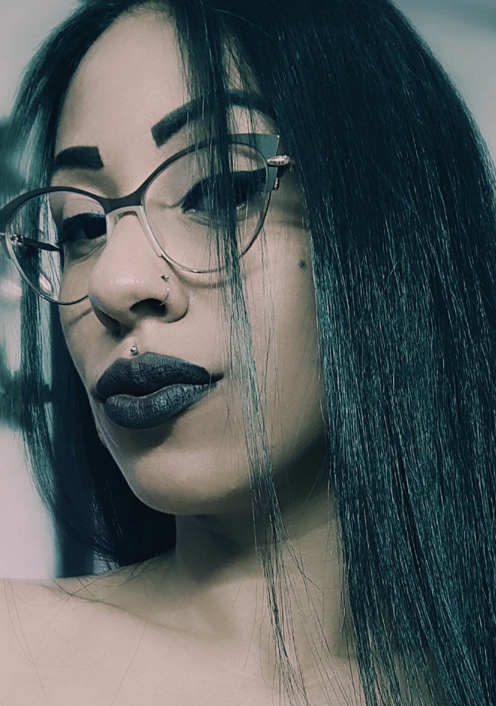 Live sex webcam photo for LunaxxxxCandy #289987201