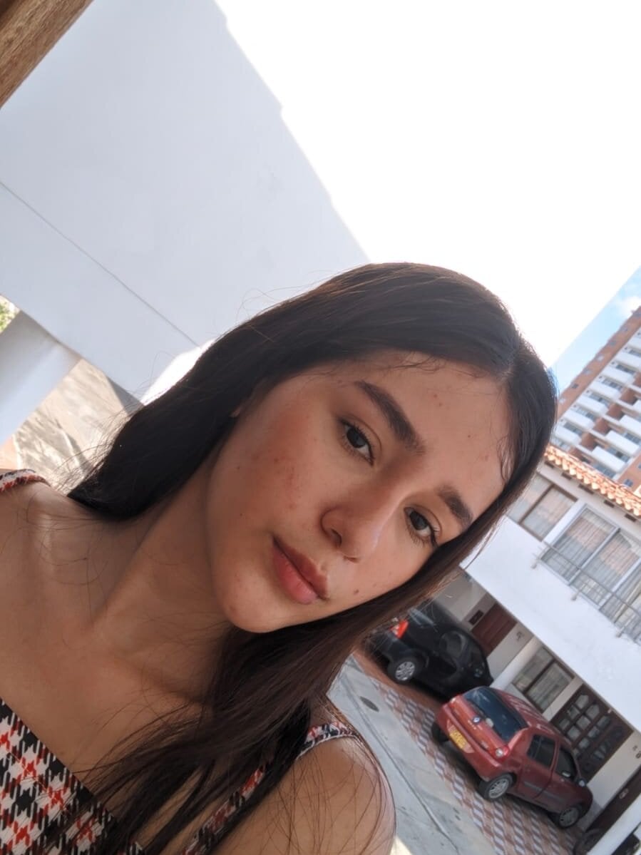 miley_blue 🐿 free naked webcam