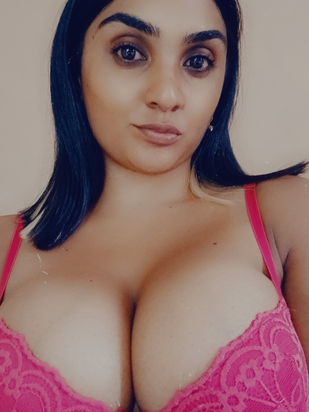 Eroticindian07's Offline XXX Chat
