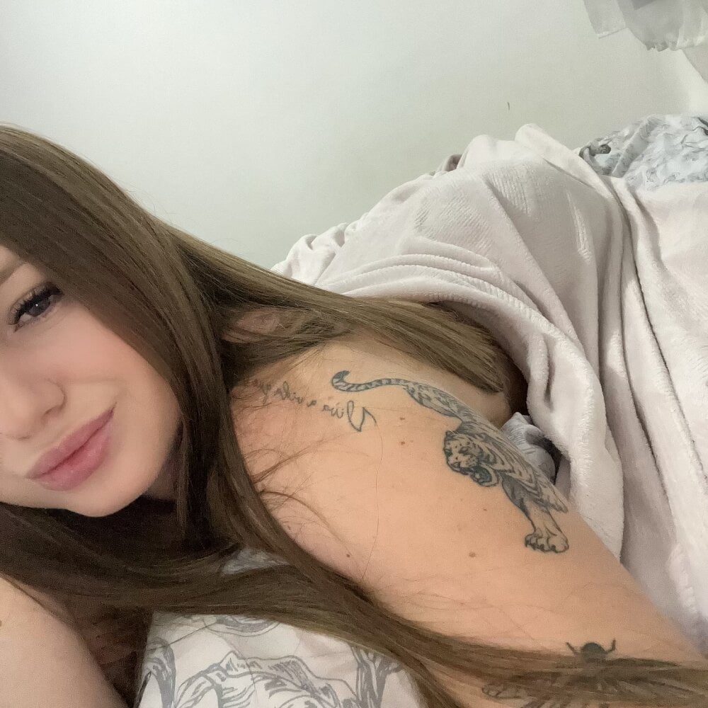 onaircams.com gauchaalice livesex profile in brazil cams