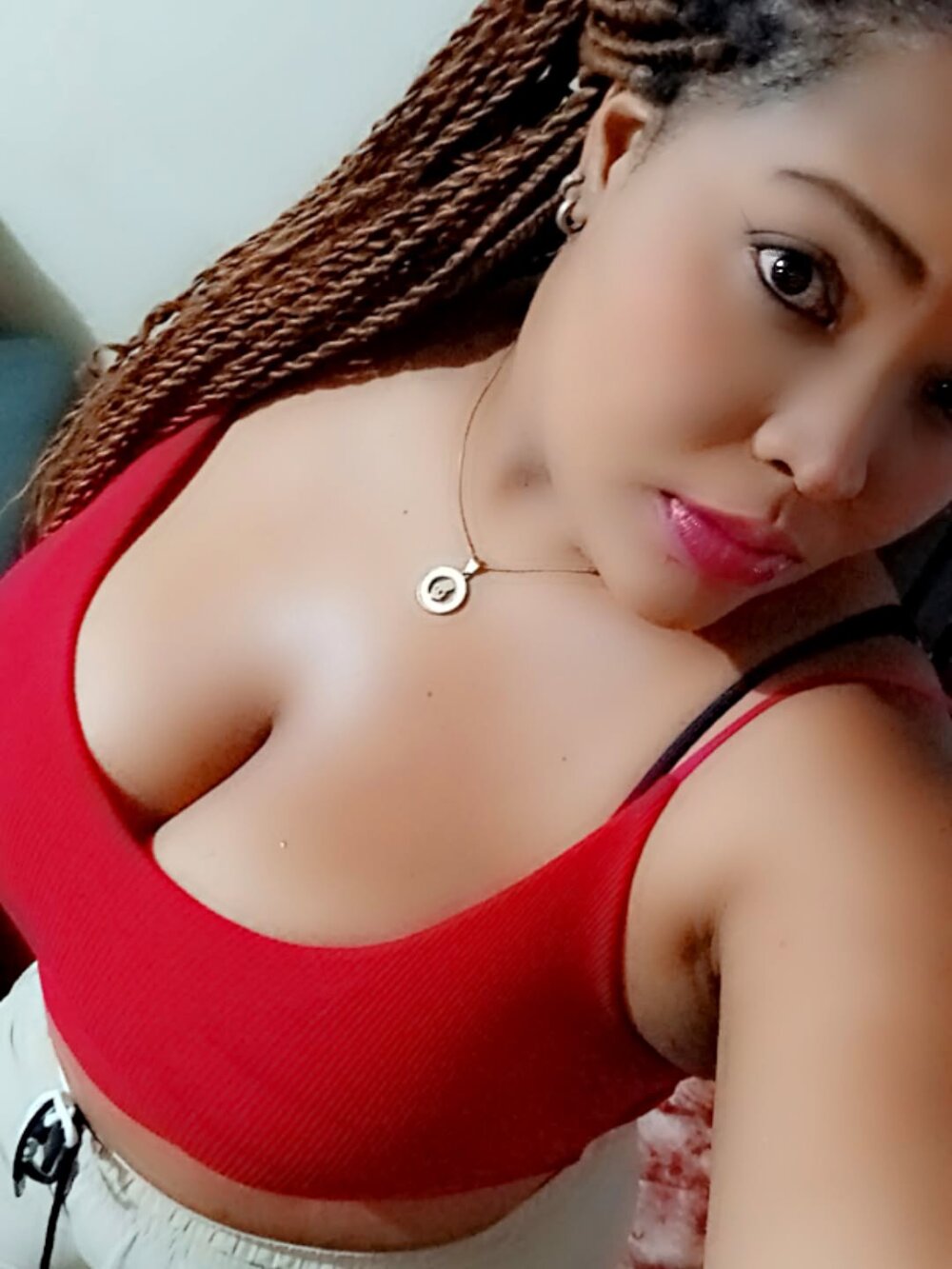 myliveeroticcams.com nayerli_123 livesex profile in latino cams