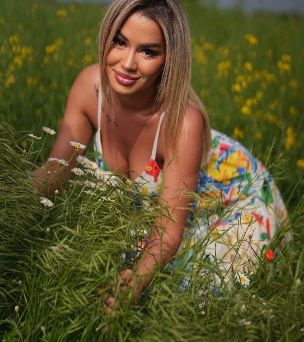 KirstieVegas' Offline XXX Chat