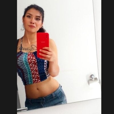 Canela_Cruz_ on StripChat