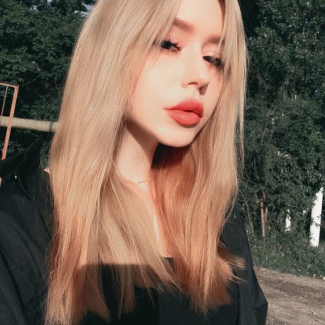 Kamy_Moss