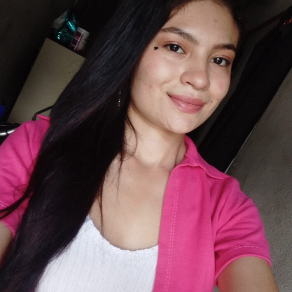 sofi_smith24 profile