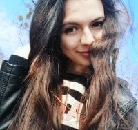 AnnieWi's Offline Chat Room