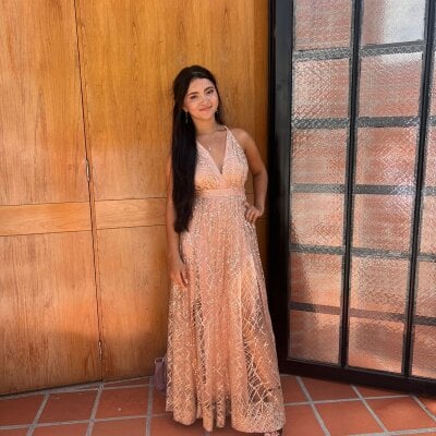 Naomi_queen2
