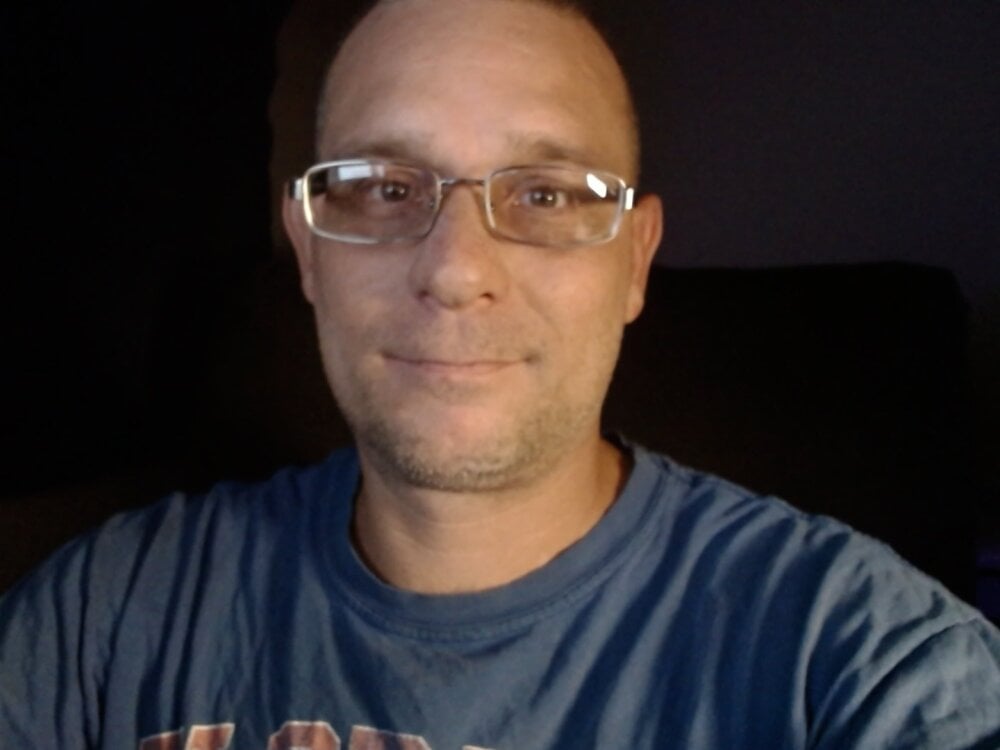 Dubesnackes's cam snapshot