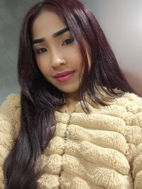 ginadpfisting's webcam live show